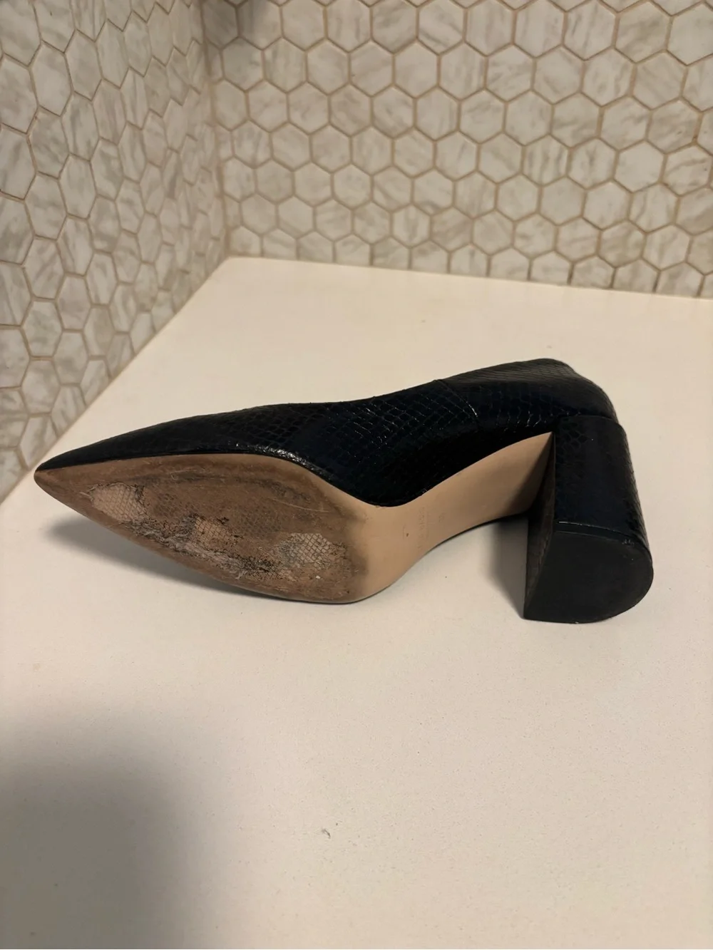 Zara Black Snakeskin-Texture Pointed Toe Pumps - Picture 3 of 6